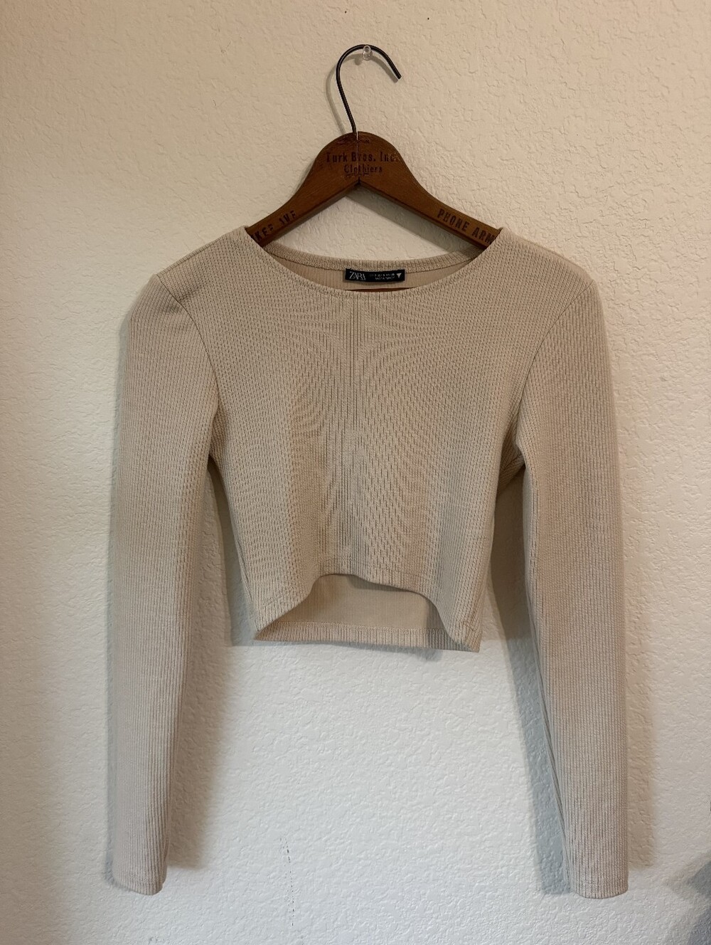 Zara Ribbed Crop Shirt Sweater Great Condition
